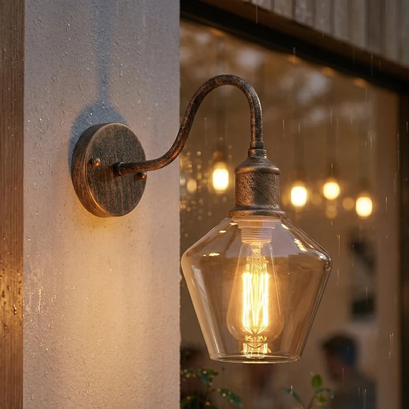 Wandleuchte im Vintage-Industriestil aus Kupfer mit bernsteinfarbenem Glas, E27~3677