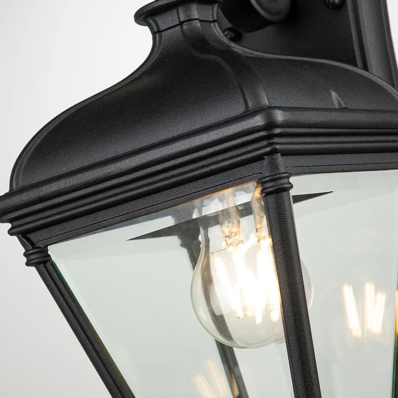 Außen-Wandlaterne Bayview 1-flammig IP44 Schwarz Ø18cm