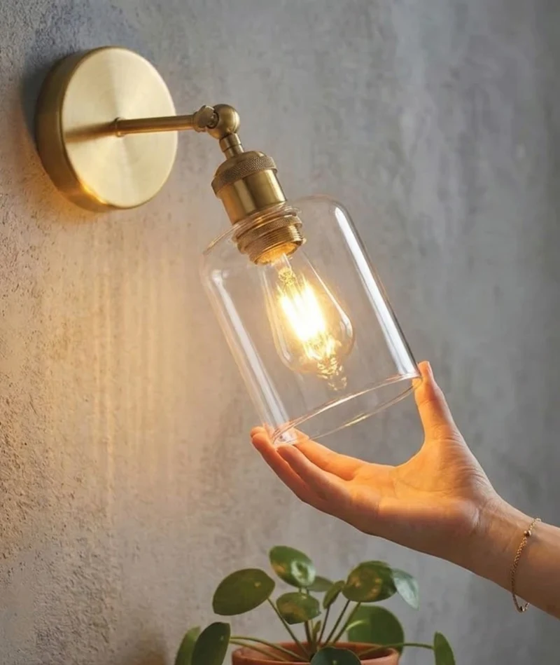 Schwenkbare Messing-Wandleuchte mit Klarglas | Vintage Wandlampe E27 ~3588