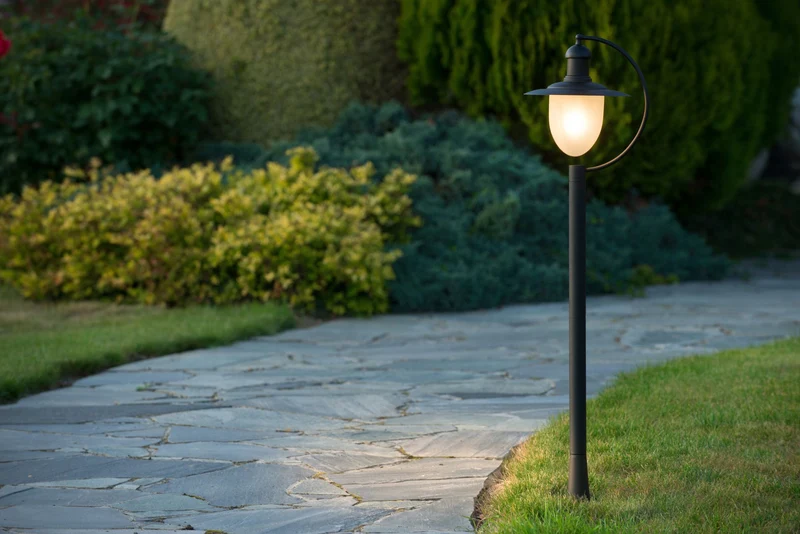Wegeleuchte Aruba IP44 mit Glasschirm 110cm