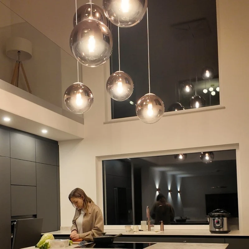s.luce Orb Glaskugel Galerieleuchte 500cm Aufhängung Schwarz