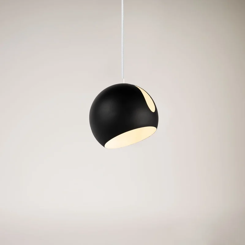s.luce Ball Metall Pendelleuchte mit drehbarem tauschbaren Schirm