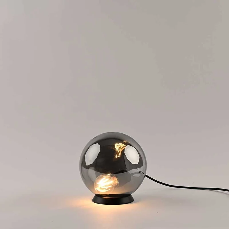 s.luce Orb Glaskugel Tischlampe