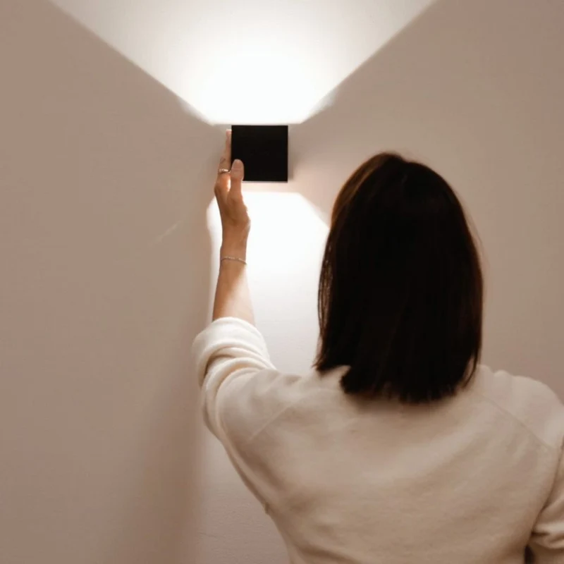 s.luce Ixa LED Wandlampe verstellbare Winkel Innen & Außen IP44