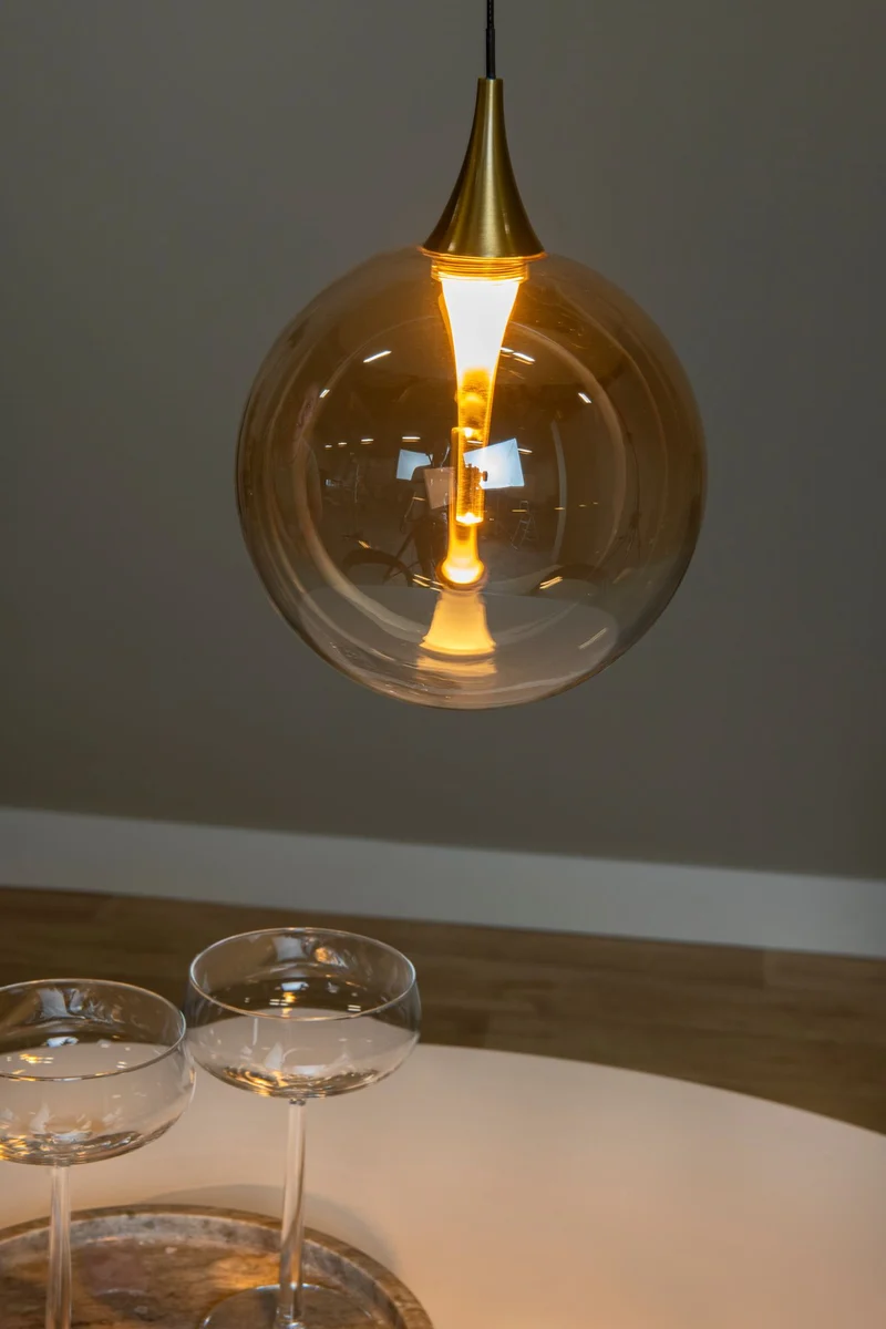 LED-Pendelleuchte Gisela dimmbar Glasschirm Amber