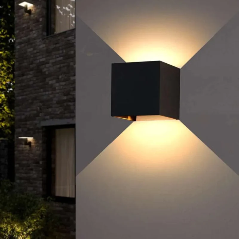 LED Wandleuchte mit Bewegungsmelder 10cm Alu Cube Außen 10W~2569