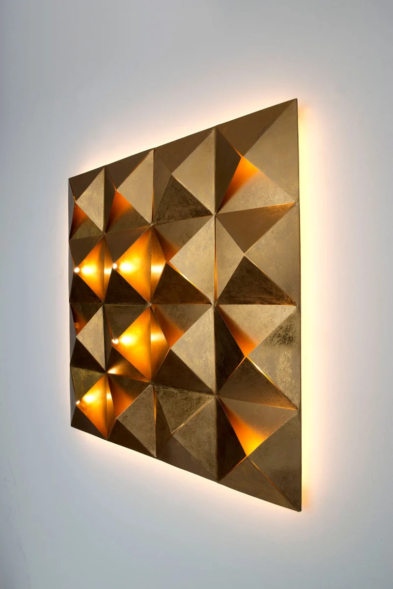 LED-Wandlampe Pyramide 17-flammig dimmbar 80x5cm Gold