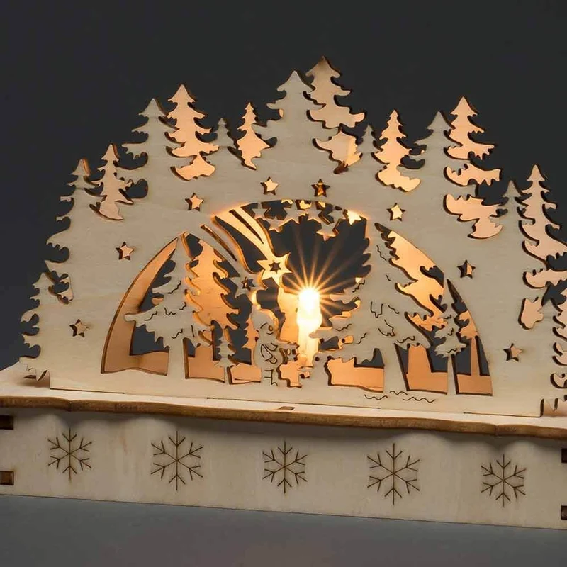 Holzsilhouette mit Weihchtsbaum und Weihchtsmann batteriebetrieben aus Holz