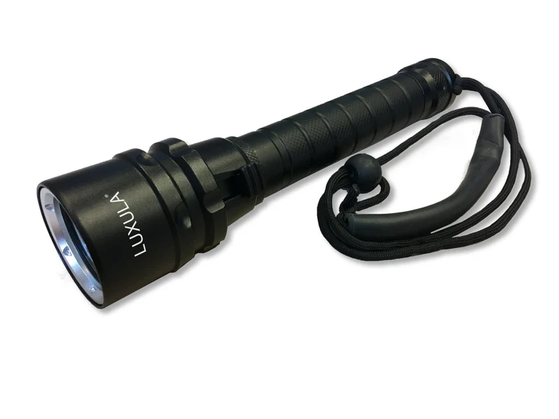 LED-Taschenlampe, 2200 lm, IPX8, 2x 18650 Zellen