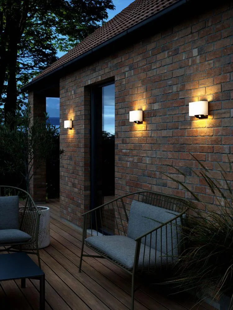 LED Außenwandlampe Piola IP44