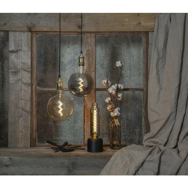 Dekorative, dimmbare LED Leuchte im industrial Design mit Smokey-Glas