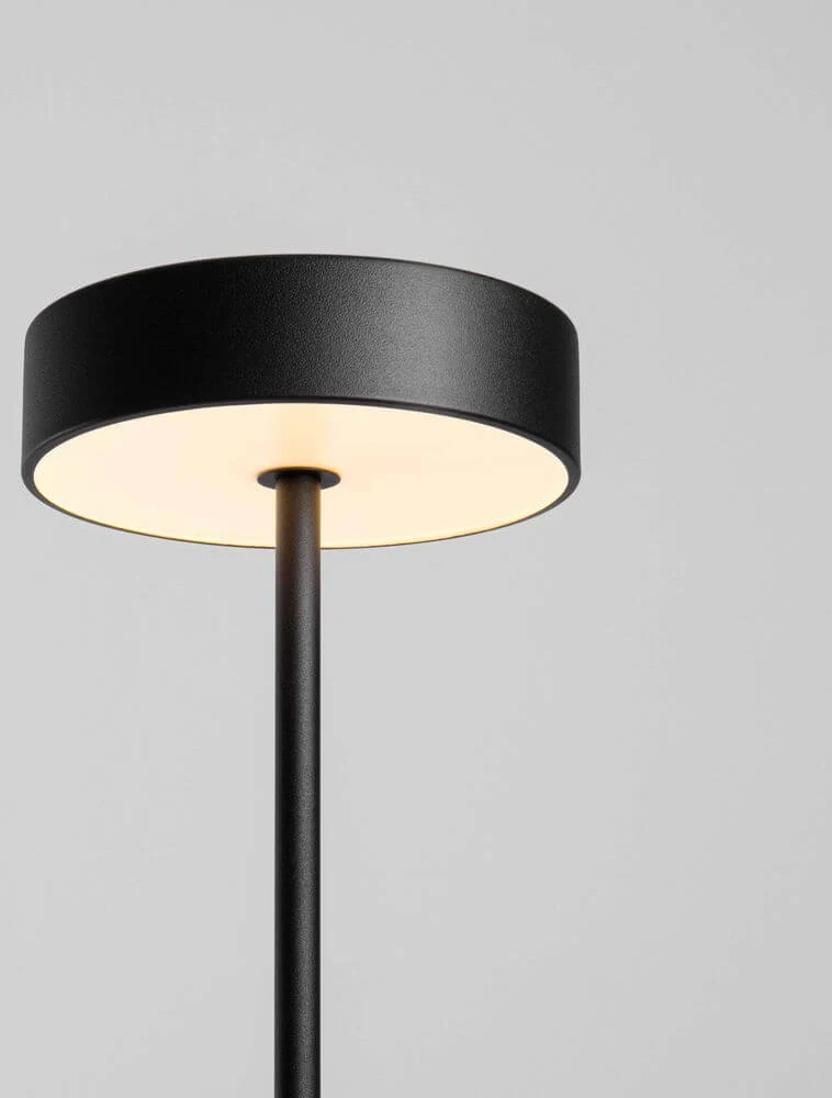 Thea LED Stehlampe 135cm Ø 20cm