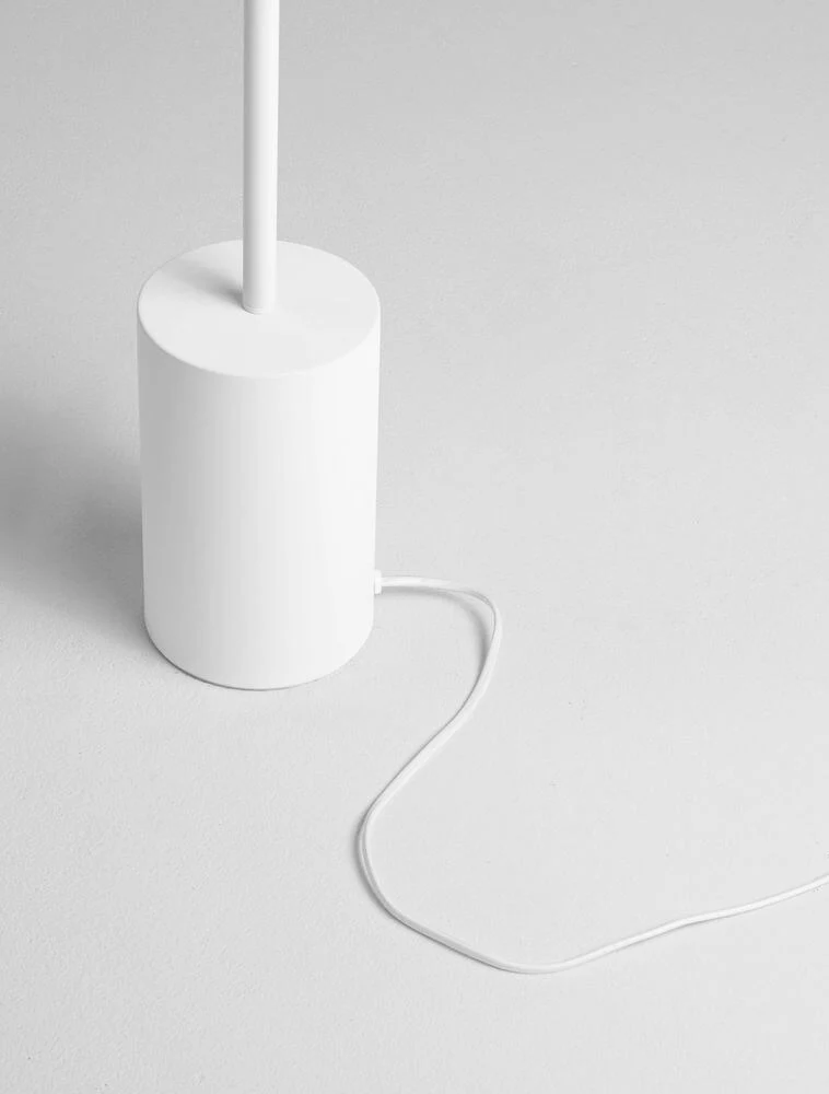 Thea LED Stehlampe 135cm Ø 20cm