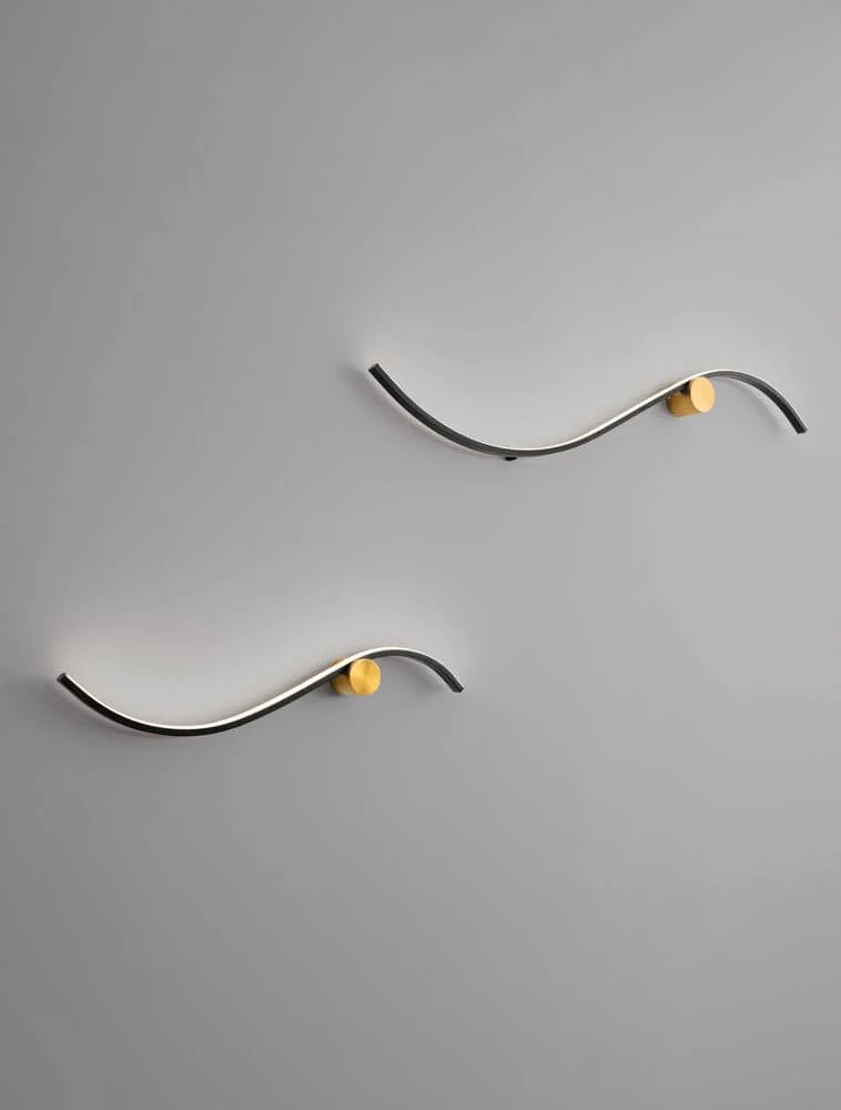 Kima LED Wandleuchte Geschwungen 3000K Schwarz, Gold