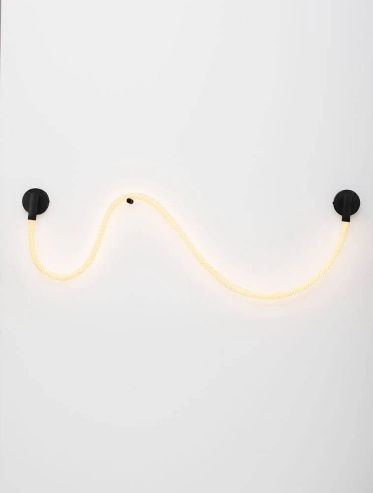 Ilane LED Wandleuchte Geschwungen 3000K Schwarz