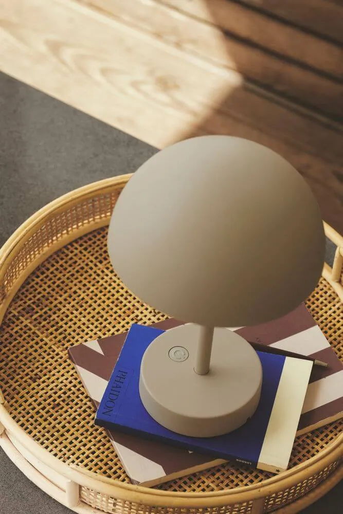 LED Akkuleuchte Ellen To-Go IP44
