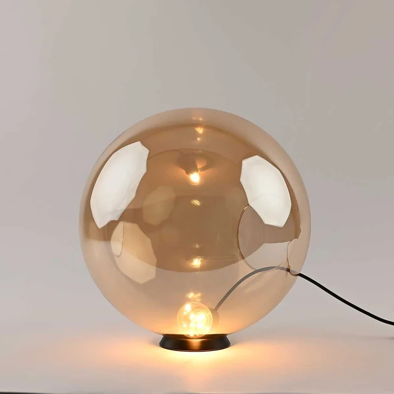 s.luce Orb Glaskugel Tischlampe