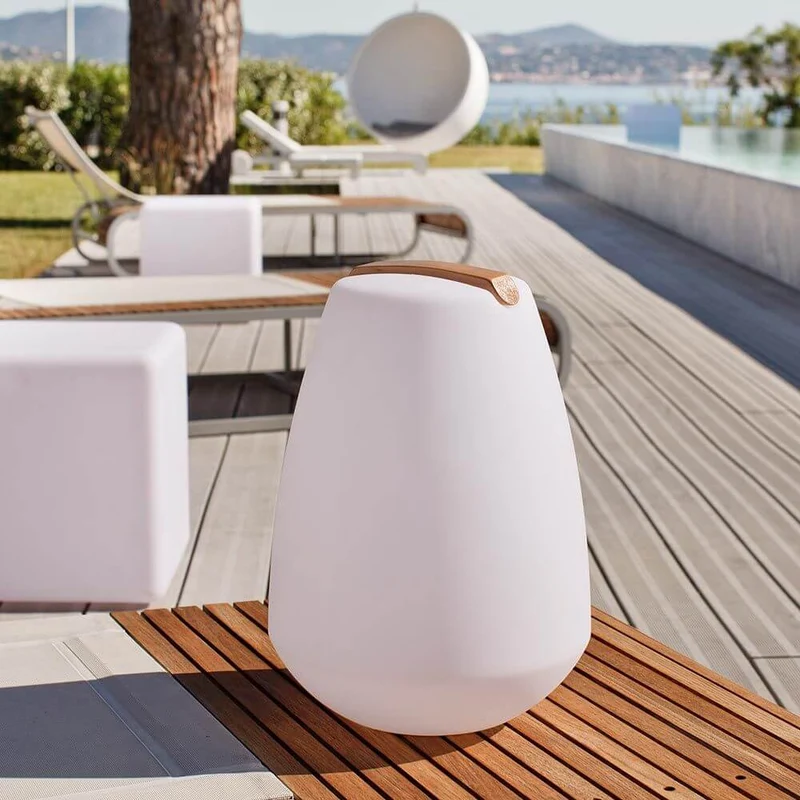 Akku LED-Dekolampe Vessel S mit Holzgriff & App-Steuerung