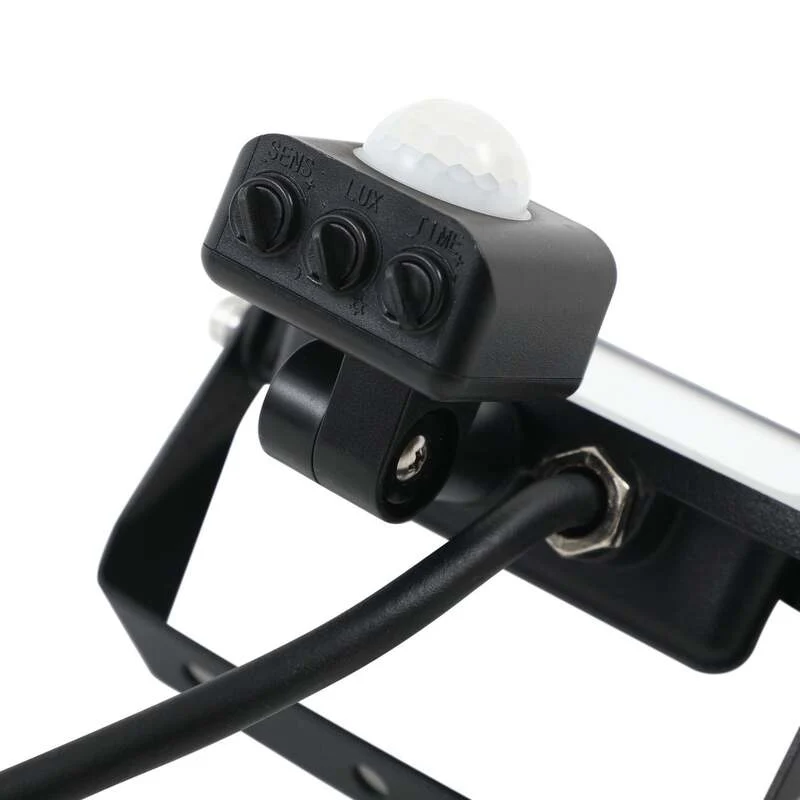 4x B-Ware Prios Außenstrahler LED 20W Maikel mit Bewegungsmelder 1620lm schwarz IP44 3000K